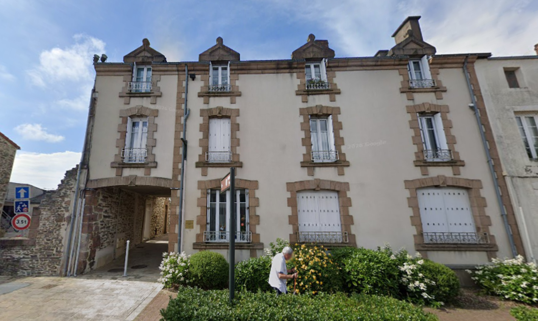 49_Sevremoine_Rue du commerce.png